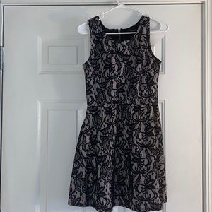 MEDIUM. Dress